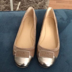Coach flats